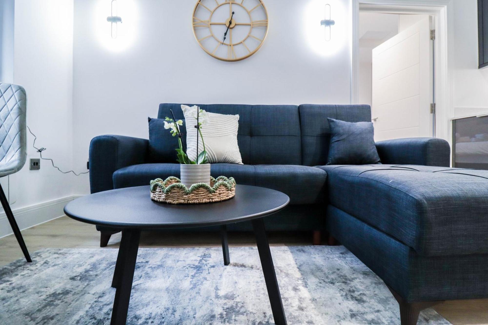היי וויקומב Modern 1-Bed Apartment In Buckinghamshire With Free Wifi, Parking & Garden מראה חיצוני תמונה