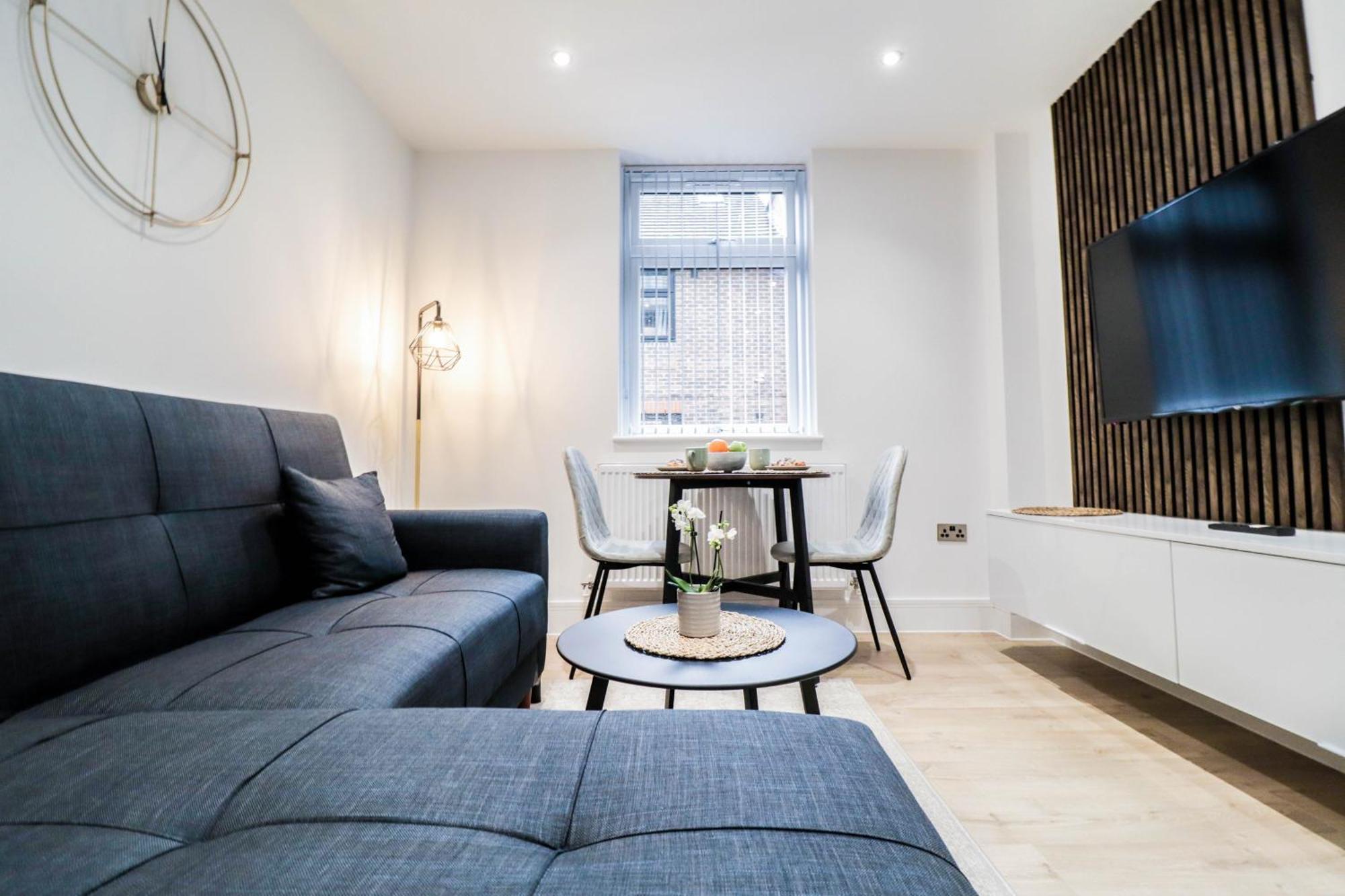 היי וויקומב Modern 1-Bed Apartment In Buckinghamshire With Free Wifi, Parking & Garden מראה חיצוני תמונה
