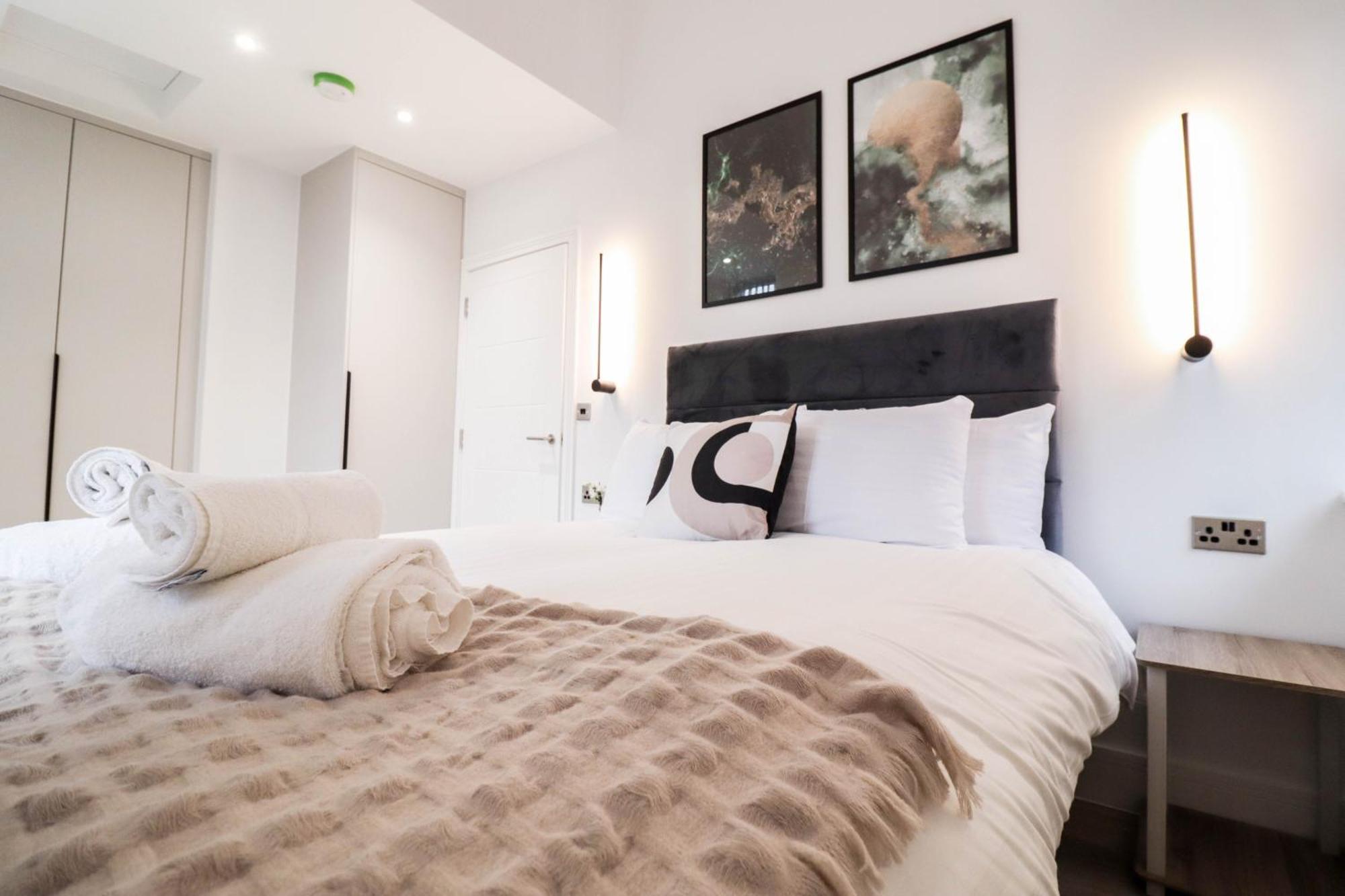 היי וויקומב Modern 1-Bed Apartment In Buckinghamshire With Free Wifi, Parking & Garden מראה חיצוני תמונה
