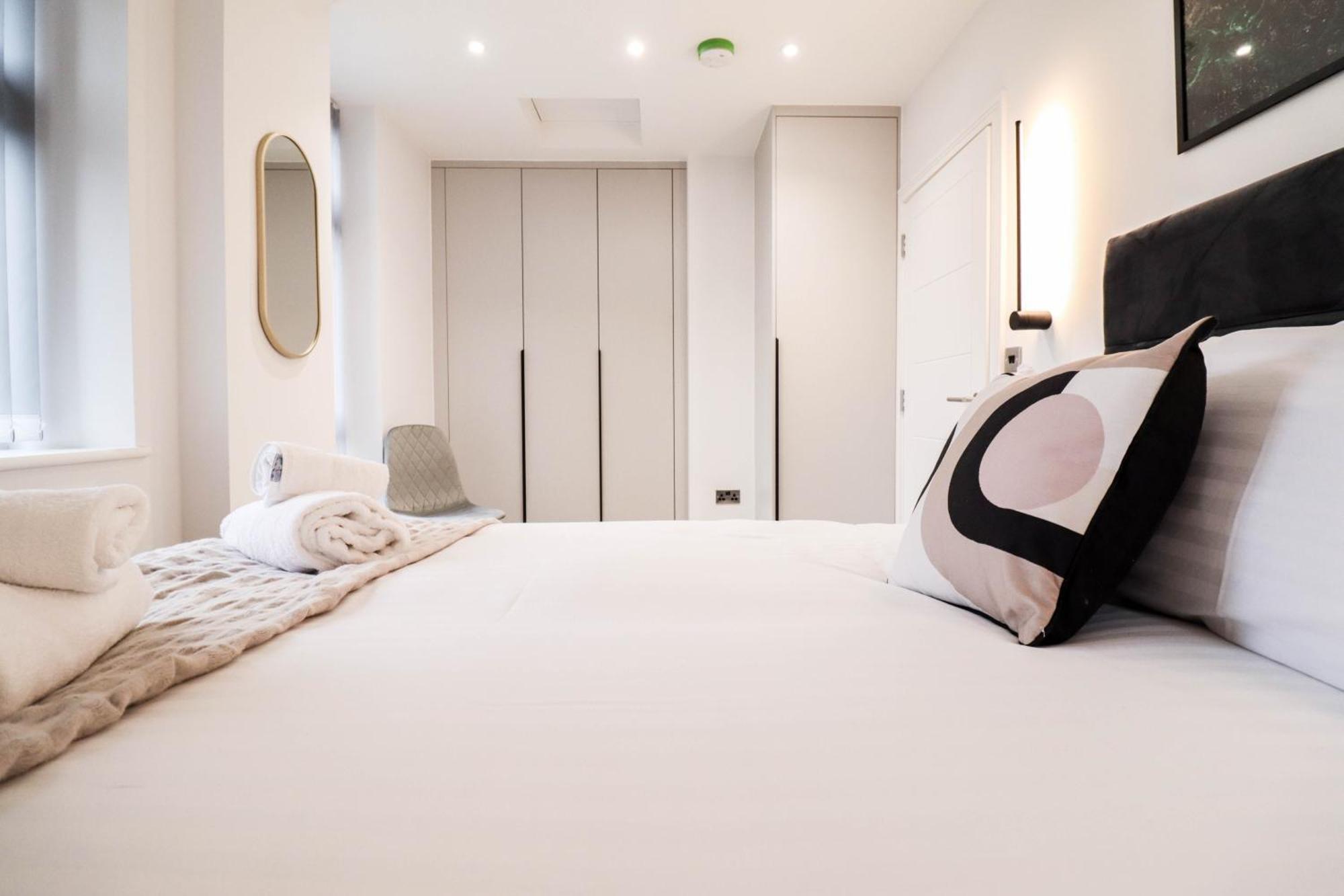 היי וויקומב Modern 1-Bed Apartment In Buckinghamshire With Free Wifi, Parking & Garden מראה חיצוני תמונה