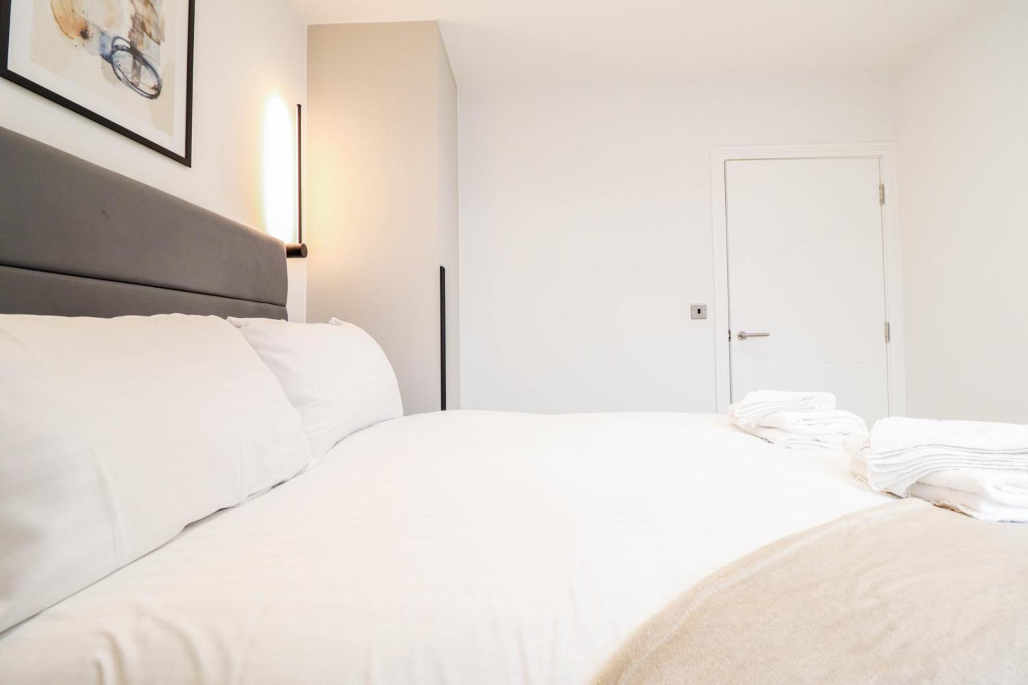 היי וויקומב Modern 1-Bed Apartment In Buckinghamshire With Free Wifi, Parking & Garden מראה חיצוני תמונה