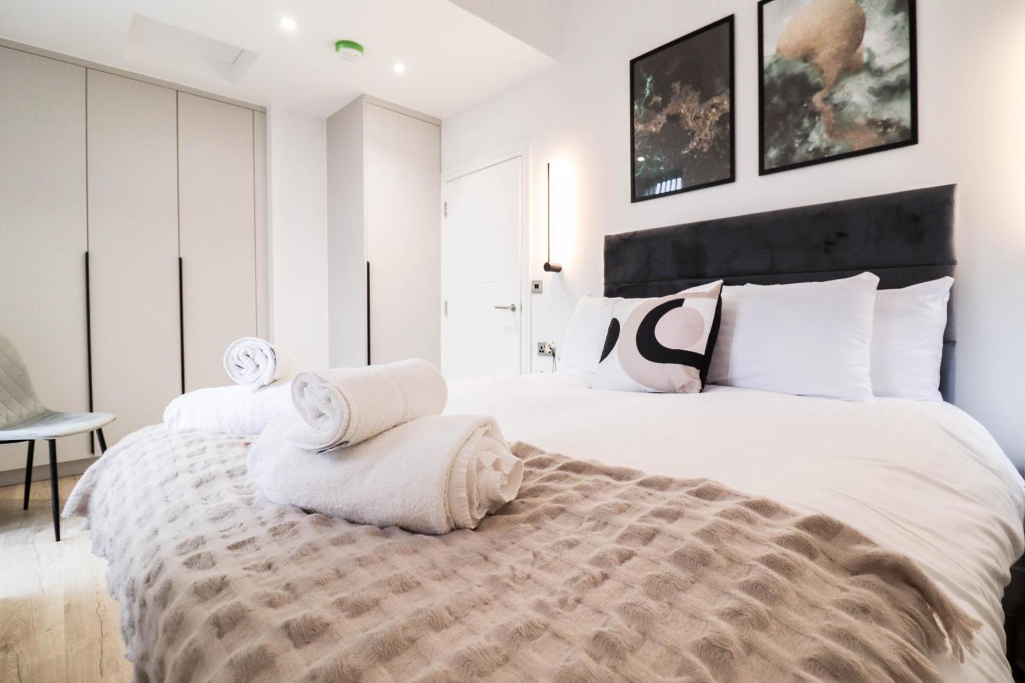 היי וויקומב Modern 1-Bed Apartment In Buckinghamshire With Free Wifi, Parking & Garden מראה חיצוני תמונה