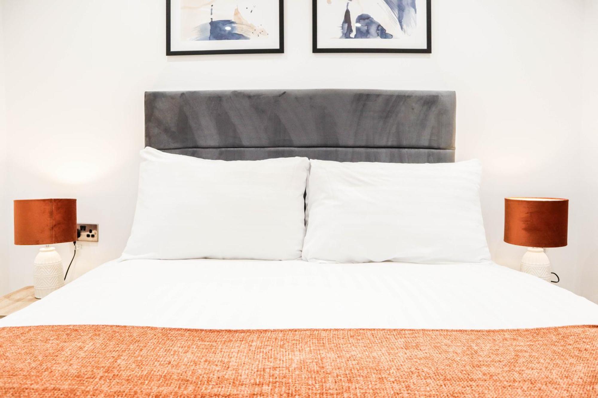 היי וויקומב Modern 1-Bed Apartment In Buckinghamshire With Free Wifi, Parking & Garden מראה חיצוני תמונה