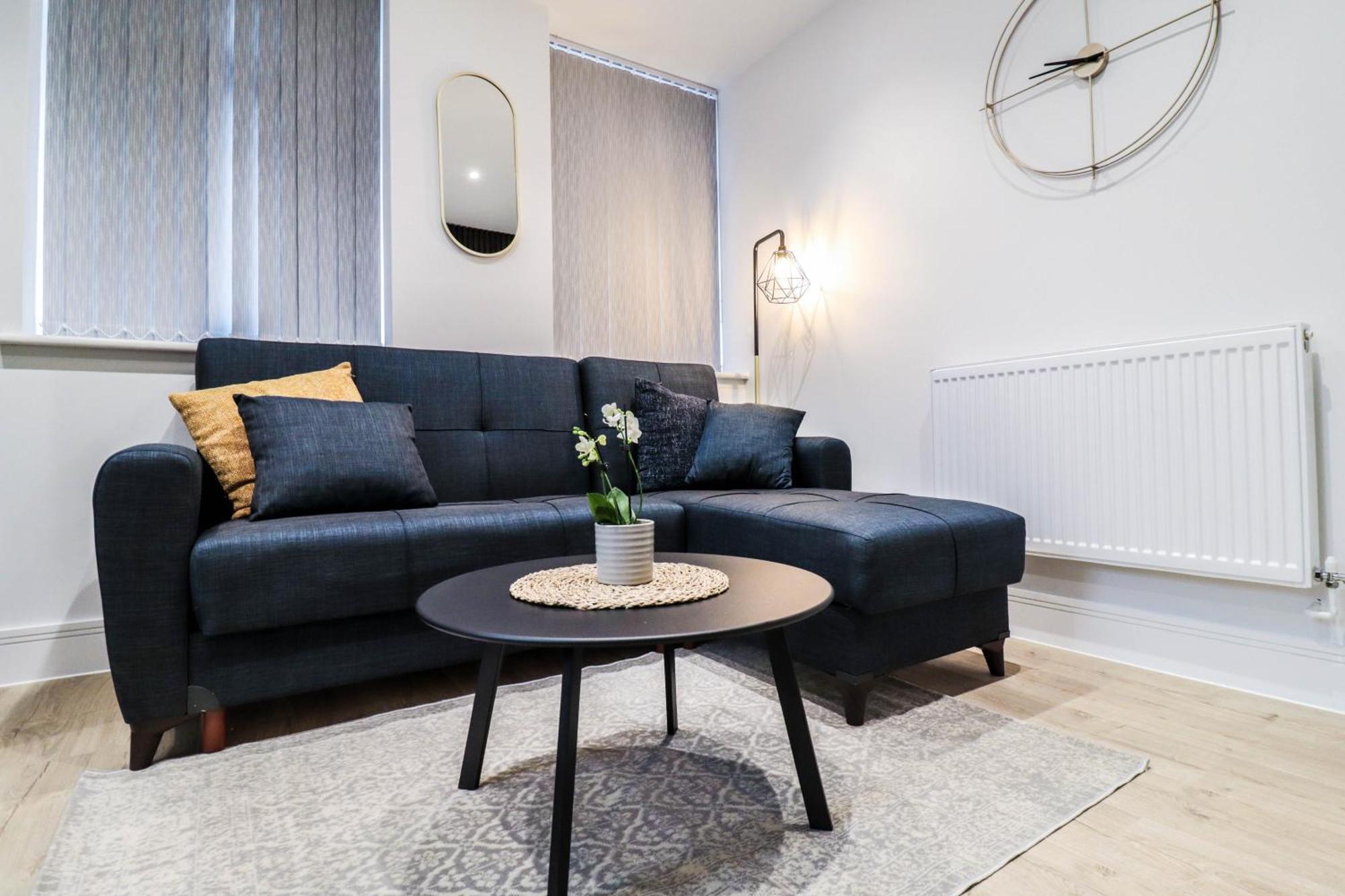 היי וויקומב Modern 1-Bed Apartment In Buckinghamshire With Free Wifi, Parking & Garden מראה חיצוני תמונה