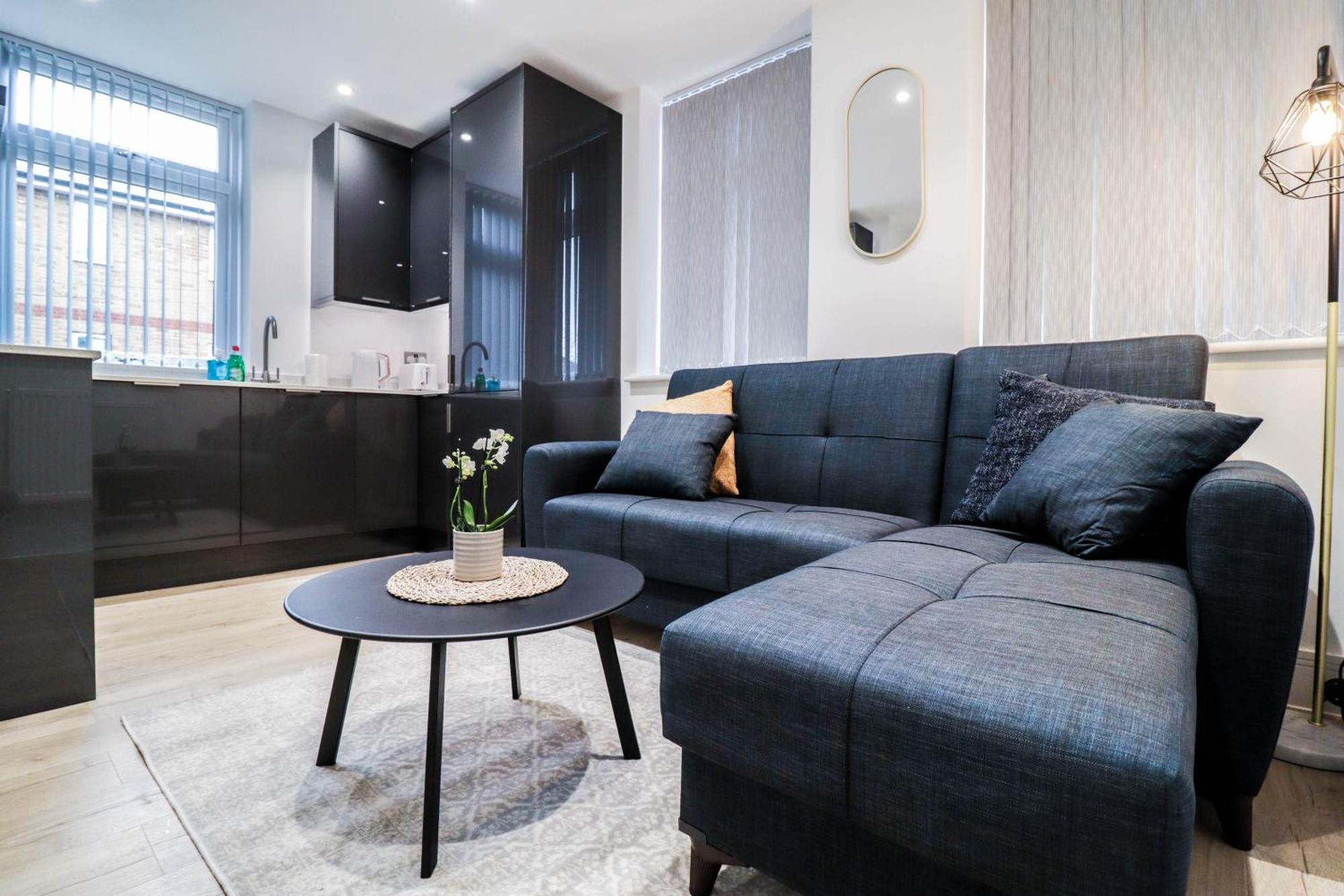 היי וויקומב Modern 1-Bed Apartment In Buckinghamshire With Free Wifi, Parking & Garden מראה חיצוני תמונה