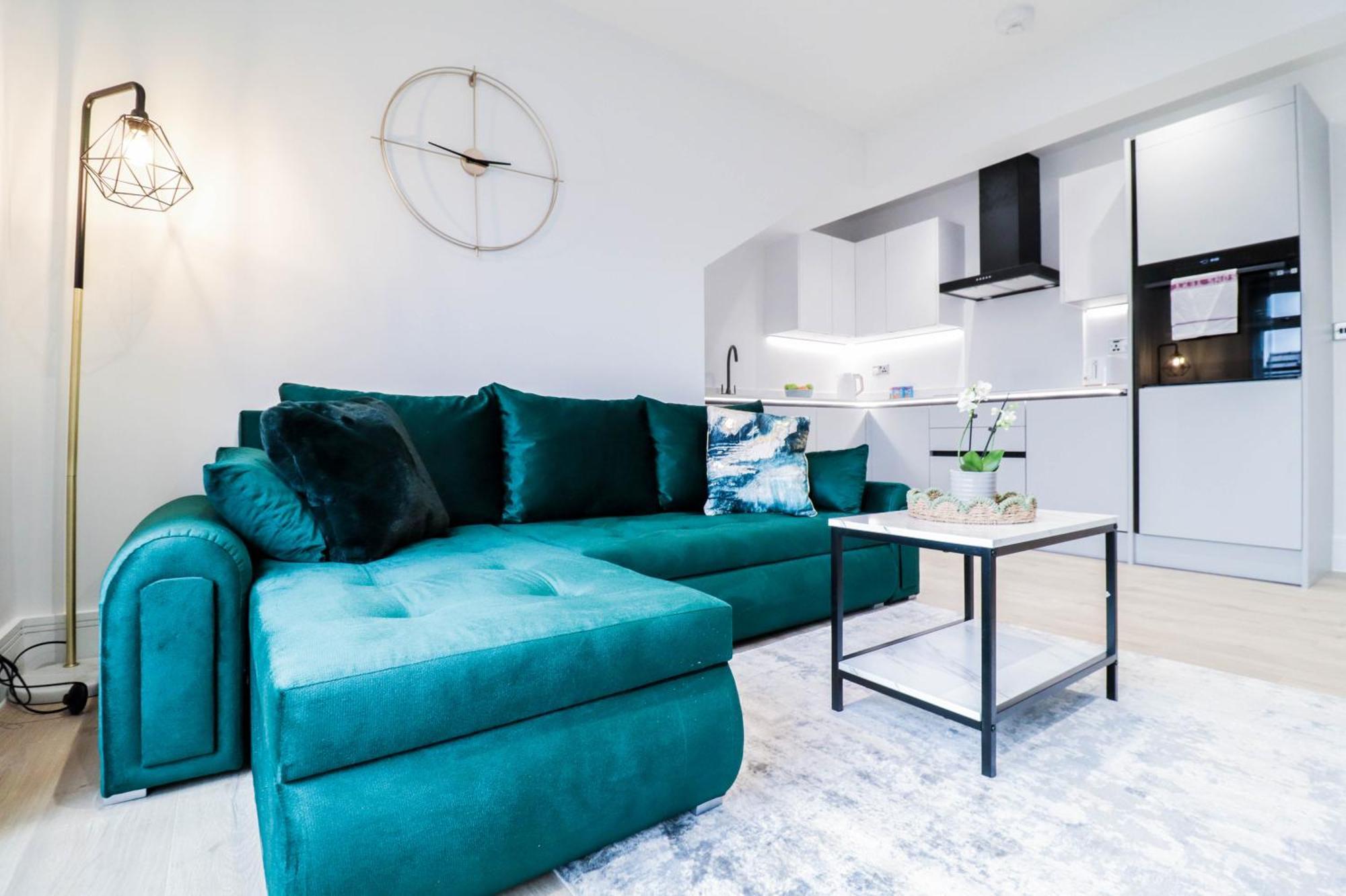 היי וויקומב Modern 1-Bed Apartment In Buckinghamshire With Free Wifi, Parking & Garden מראה חיצוני תמונה